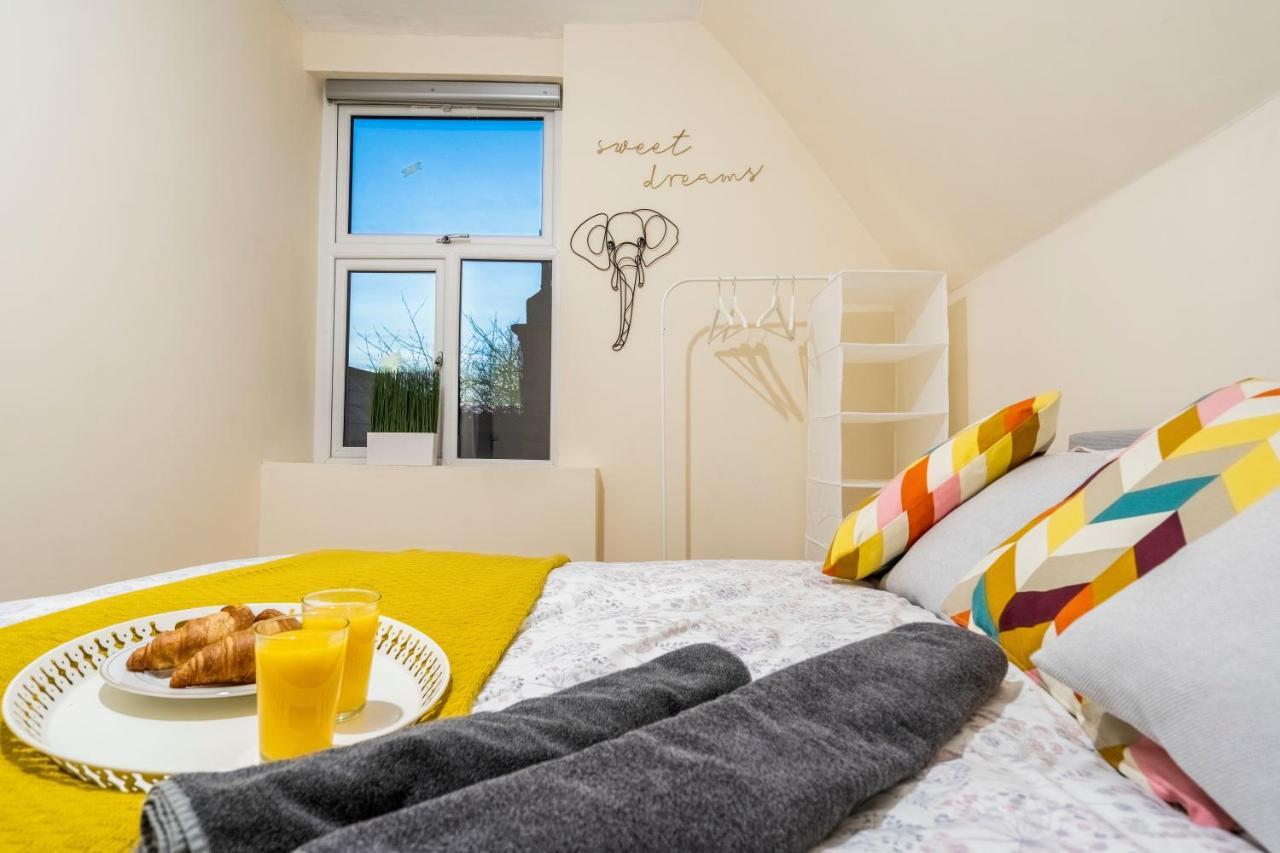 Deluxe 2-Bedroom Flat With Free Parking Birmingham Dış mekan fotoğraf